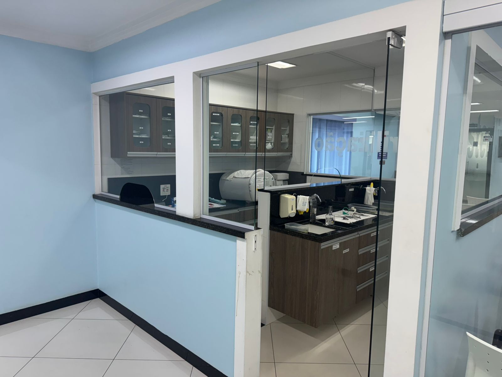 Área de esterilização da clínica